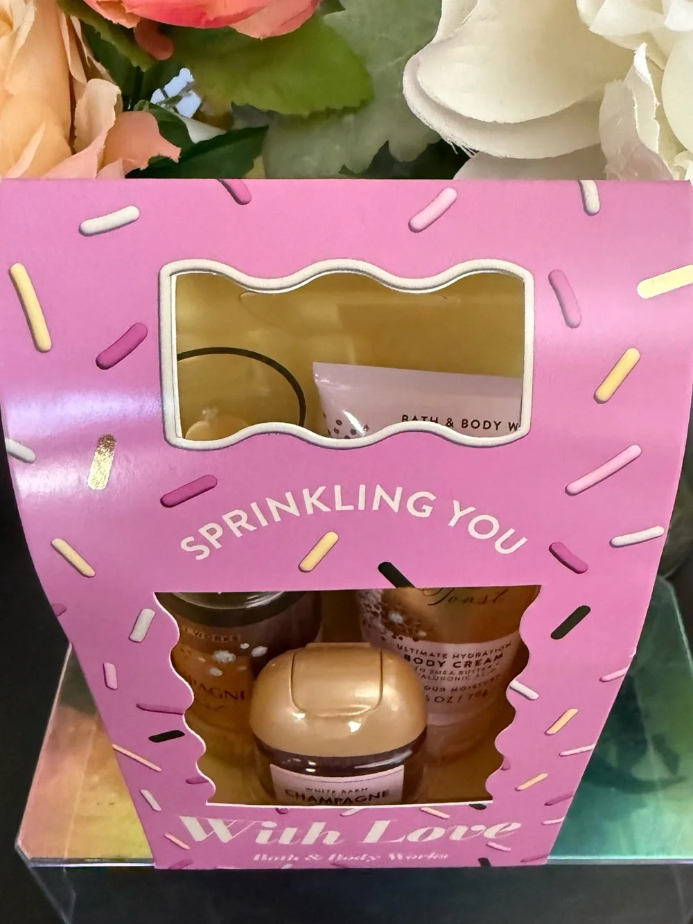 🆕🥂 BATH & BODY WORKS LIMITED, EDITION “SPRINKLING YOU WITH LOVE“ MINI GIFT SET.